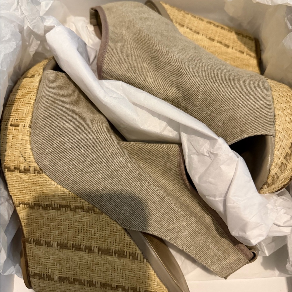 Stuart Weitzman Taupe Wedge Sandals